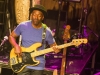 Marcus Miller in der Fabrik