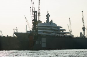 Abramovich Yacht Eclipse bei Blohm & Voss