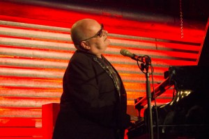 Ian Shaw singt mit jeder Faser seines Körpers