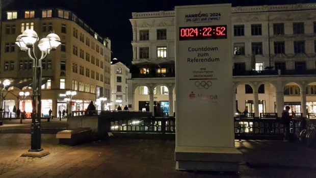 Uhr zählt Countdown zum Olympia-Referendum