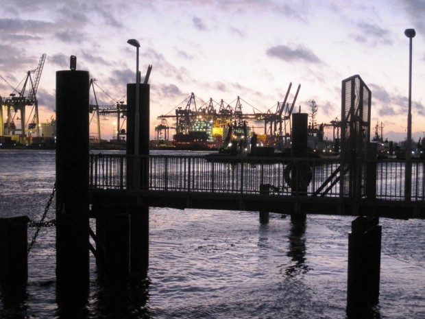 Sturm im Hamburger Hafen