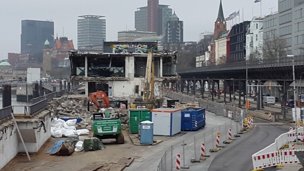 Bauarbeiten an der Überseebrücke