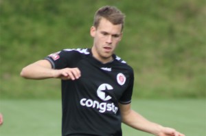 Christopher Buchtmann verlängert seinen Vertrag beim FC St. Pauli.