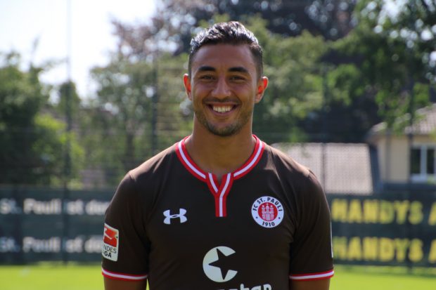 Stürmer Aziz Bouhaddouz vom FC St. Pauli