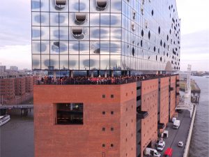 Der 360 Grad Rundgang auf der Plaza der Elbphilharmonie