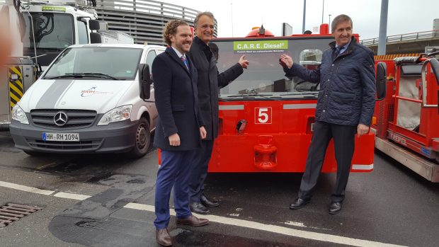 Johannes Lehken von Neste, Staatsrat Andreas Rieckhof und Geschäftsführer Michael Eggenschwiler