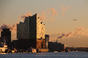 Elbphilharmonie im Morgenlicht