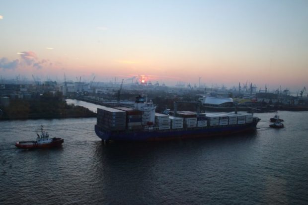 Schifffahrt auf der Elbe