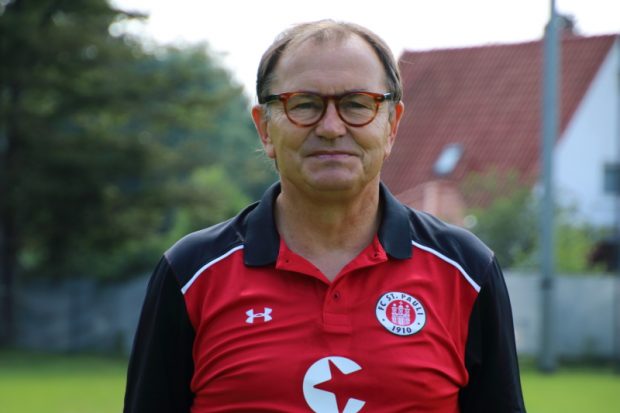 Ewald Lienen vom FC St. Pauli