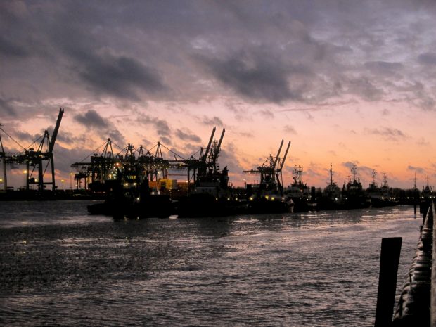 Sturm Hafen Hamburg