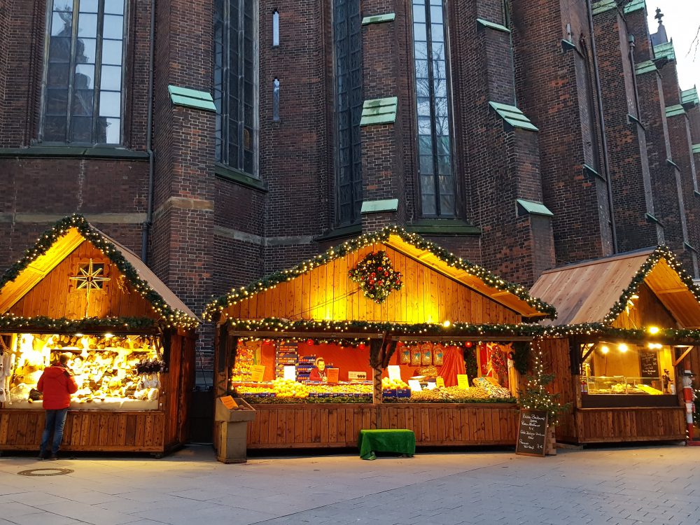 Weihnachtsmarkt Petrikirche