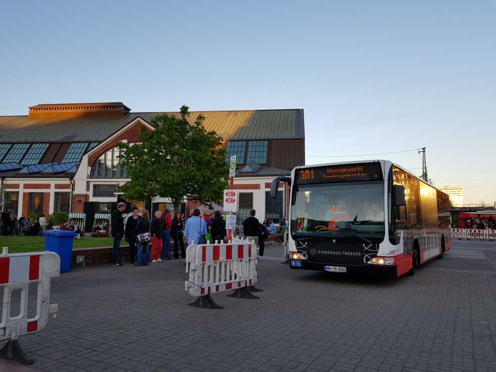 Bus Shuttle an den Deichtorhallen