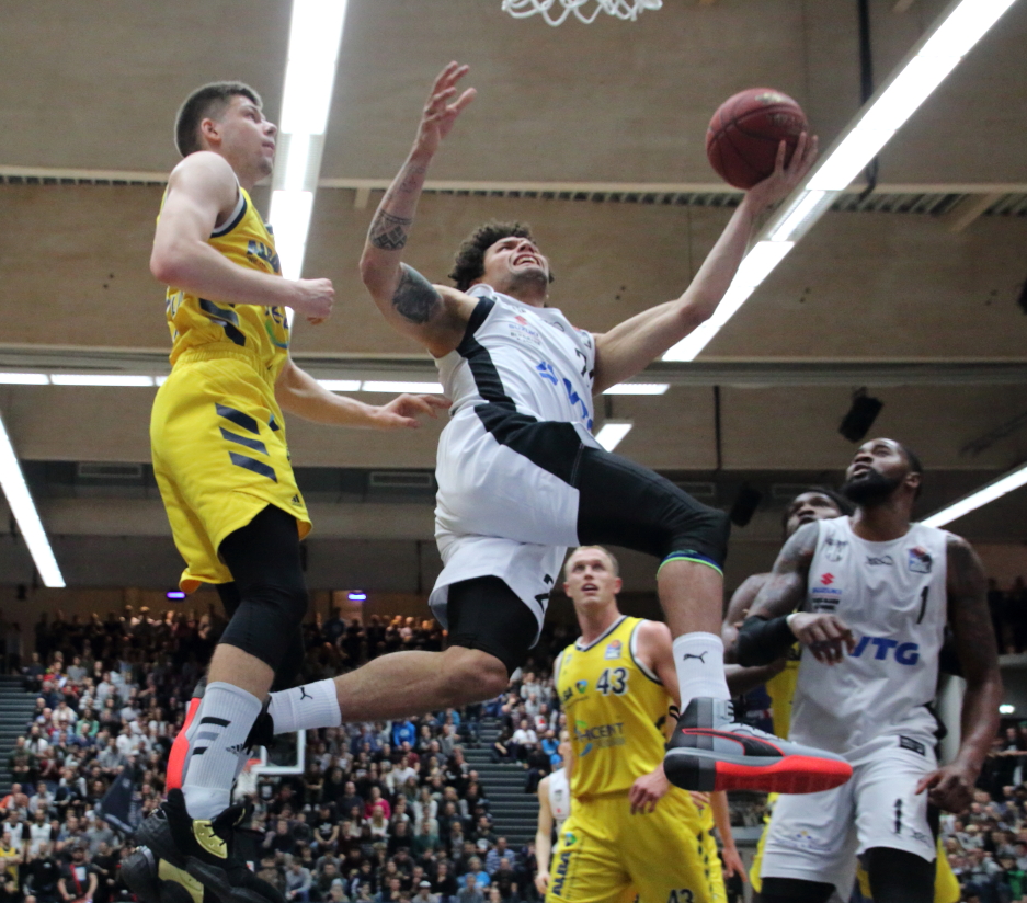 Hamburg Towers vs Alba Berlin