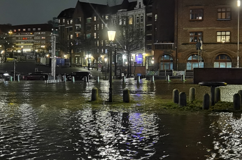 Hochwasser am Fischmarkt Hamburg