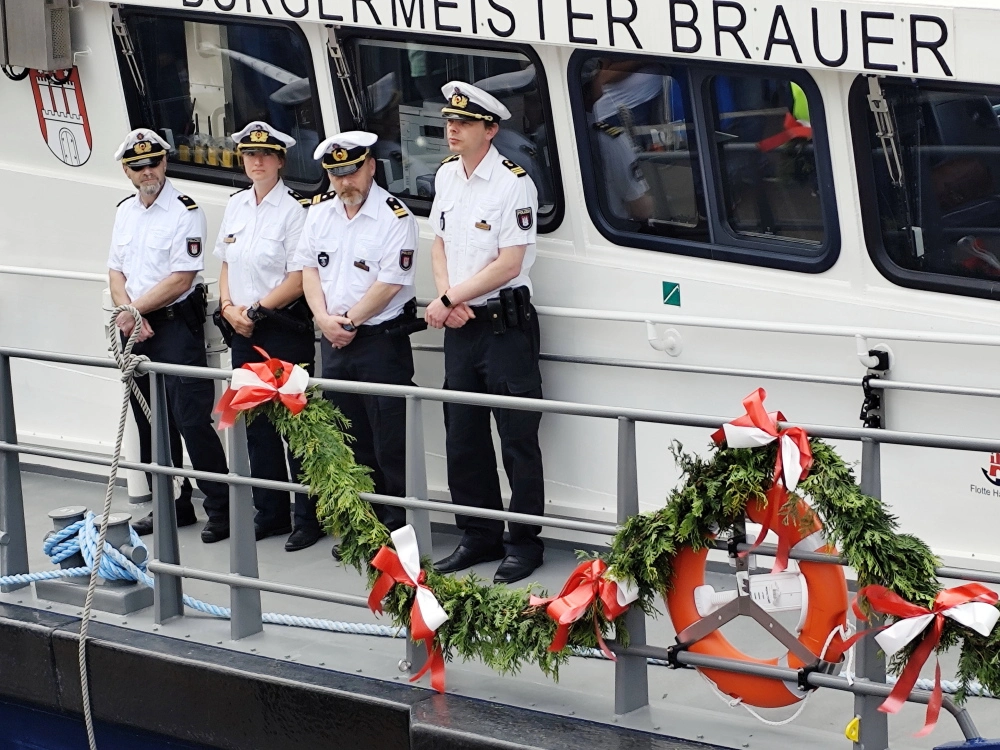Schiffstaufe 836. Hafengeburtstag