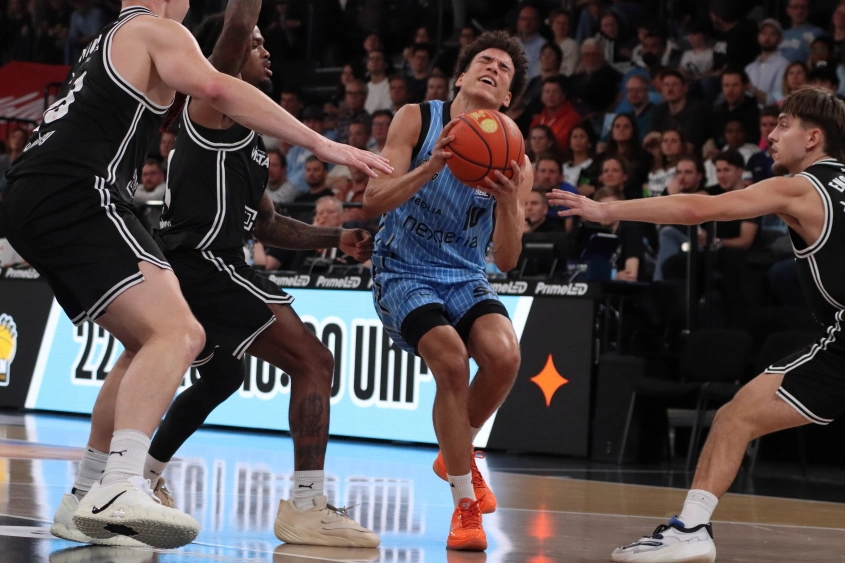 Nelson Martin setzt sich durch