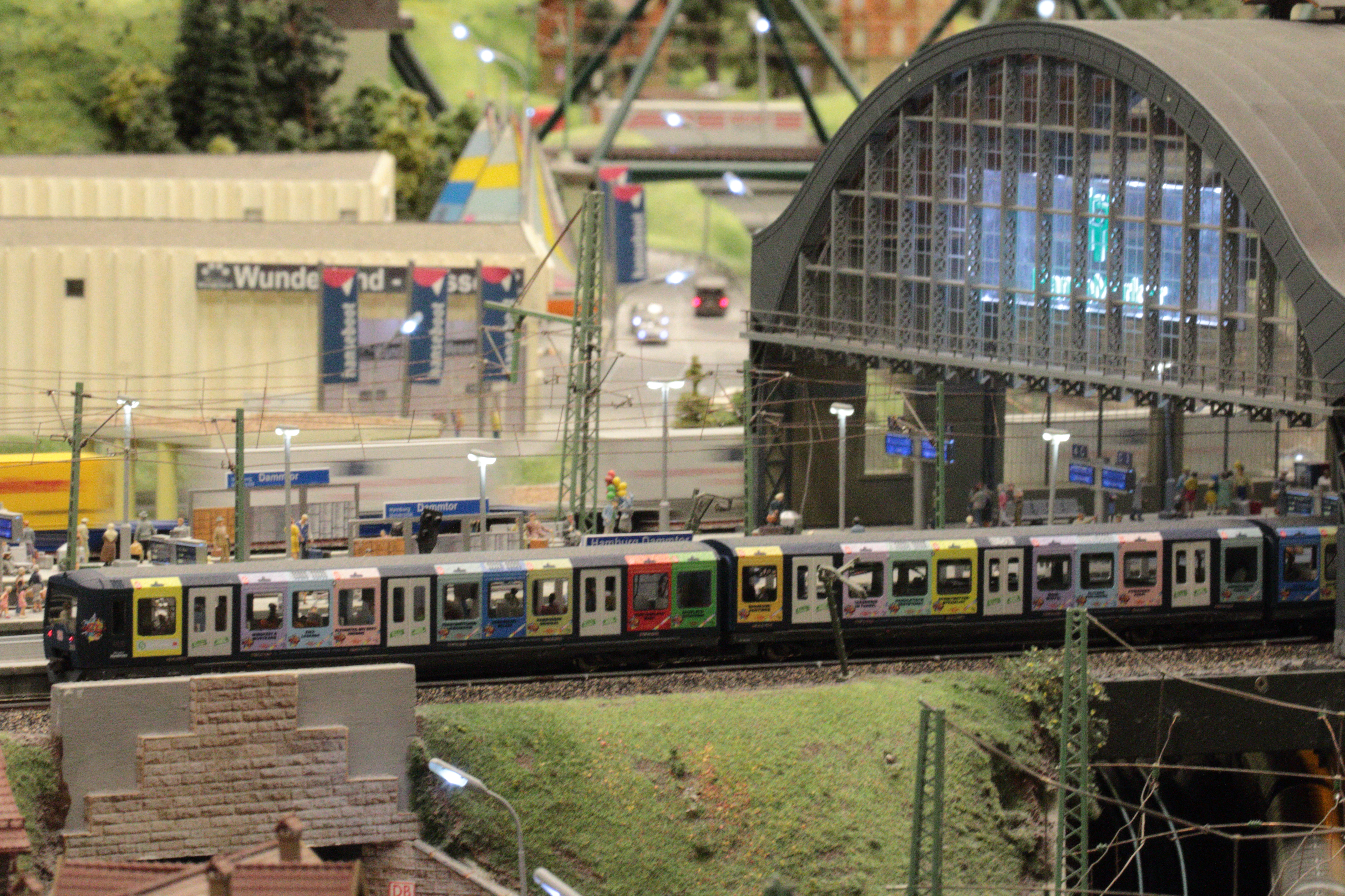 Der Jubiläumszug im Miniatur Wunderland