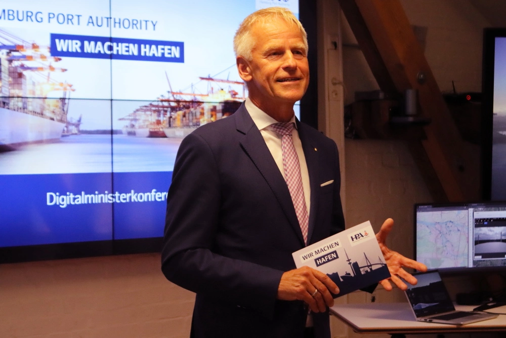 Jens Meier, CEO der HPA präsentiert Digitalisierung im Hamburger Hafen