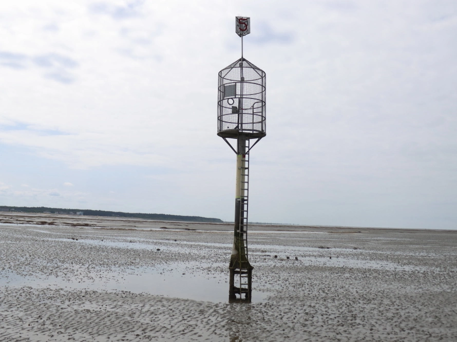 Rettungsinsel im Watt