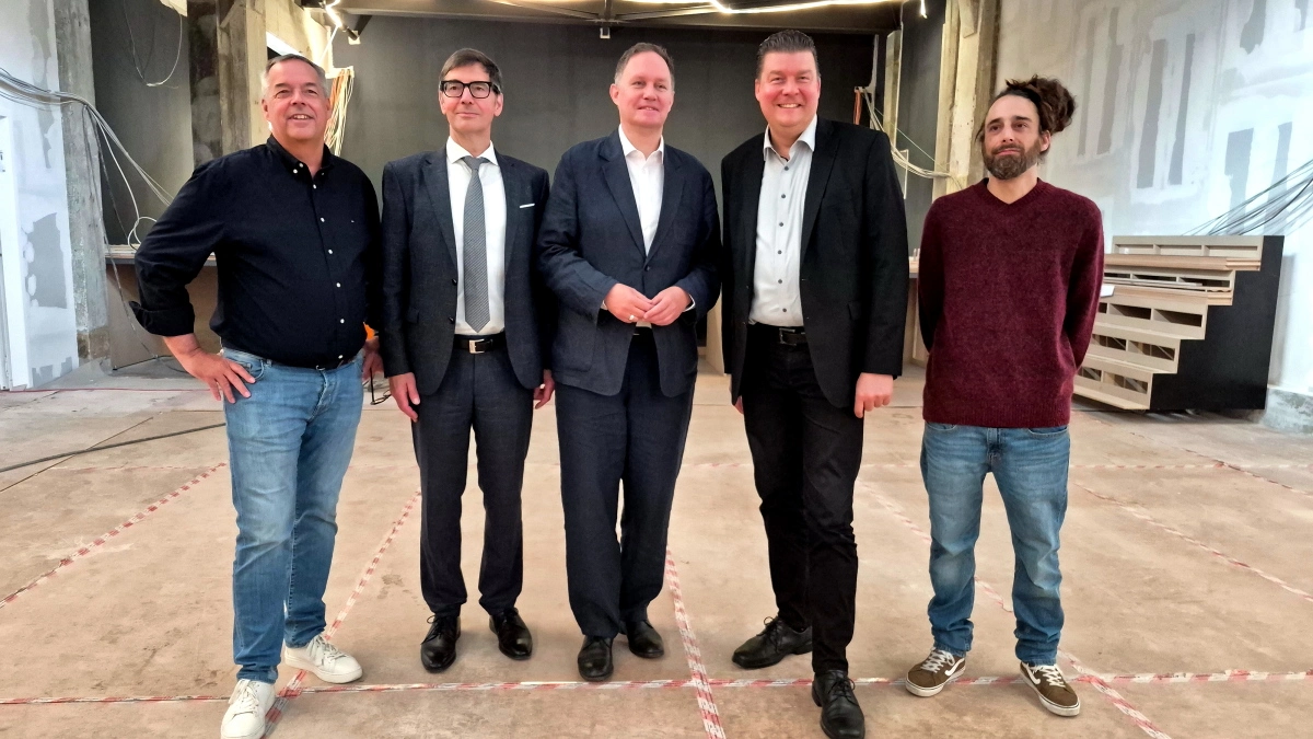 Ausweichquartier Gruenspan: v.l. Frank Seitz, Jan Zunke, Carsten Brosda, Andreas dressel, Timur Börü.
